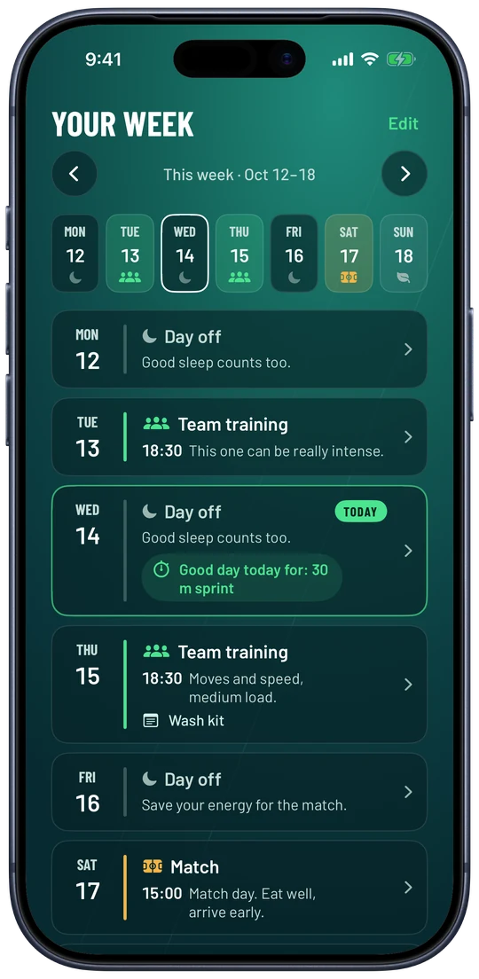 Gearstack FC on an iPhone: weekly plan with team training on Tuesday and Thursday and the match on Saturday.